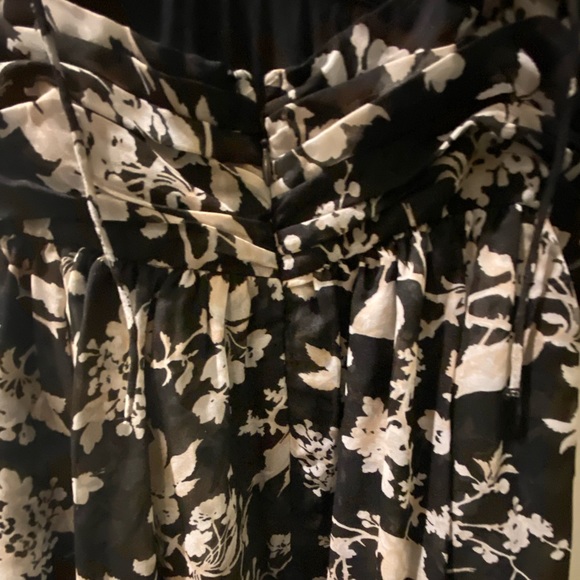 Abercrombie black and white floral dress small tall - Picture 4 of 6